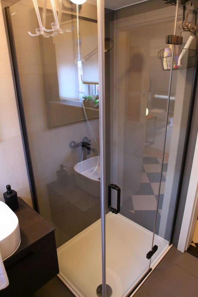 D&G Apartments Zagreb Studio (Green) 11