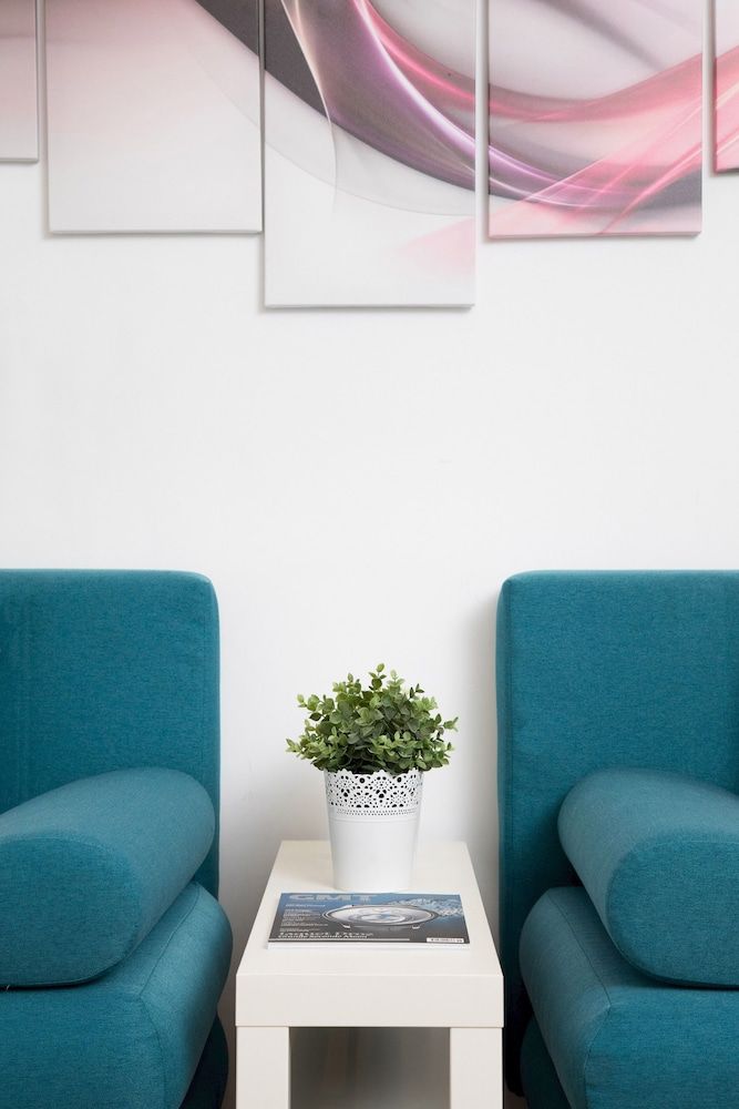 undefined Bright and Spacious Apartment in the City Center! 9