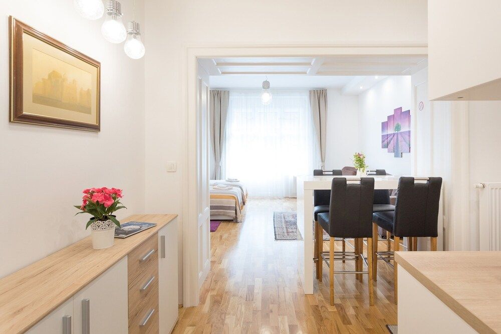 undefined Charming and Bright Studio in Zagreb Center! 10