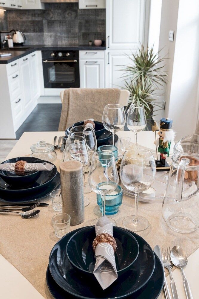 undefined Modern 2bdr Loft in Old Town - Best Location 10