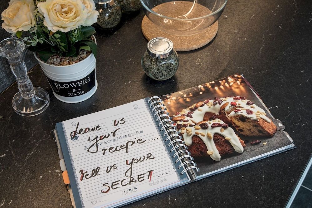 Modern 2bdr Loft in Old Town - Best Location Apartment (2 Bedrooms) 10