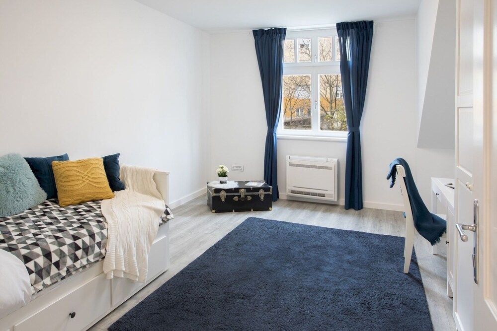 undefined Modern 2bdr Loft in Old Town - Best Location 8