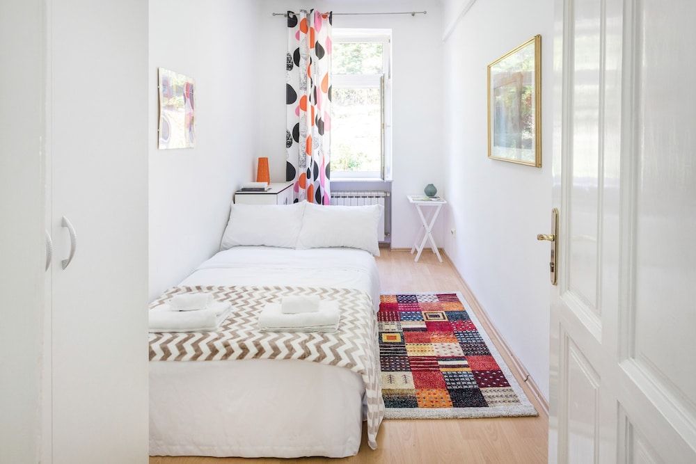 undefined Spacious 2bdr Apartment on Tkalciceva Street 10