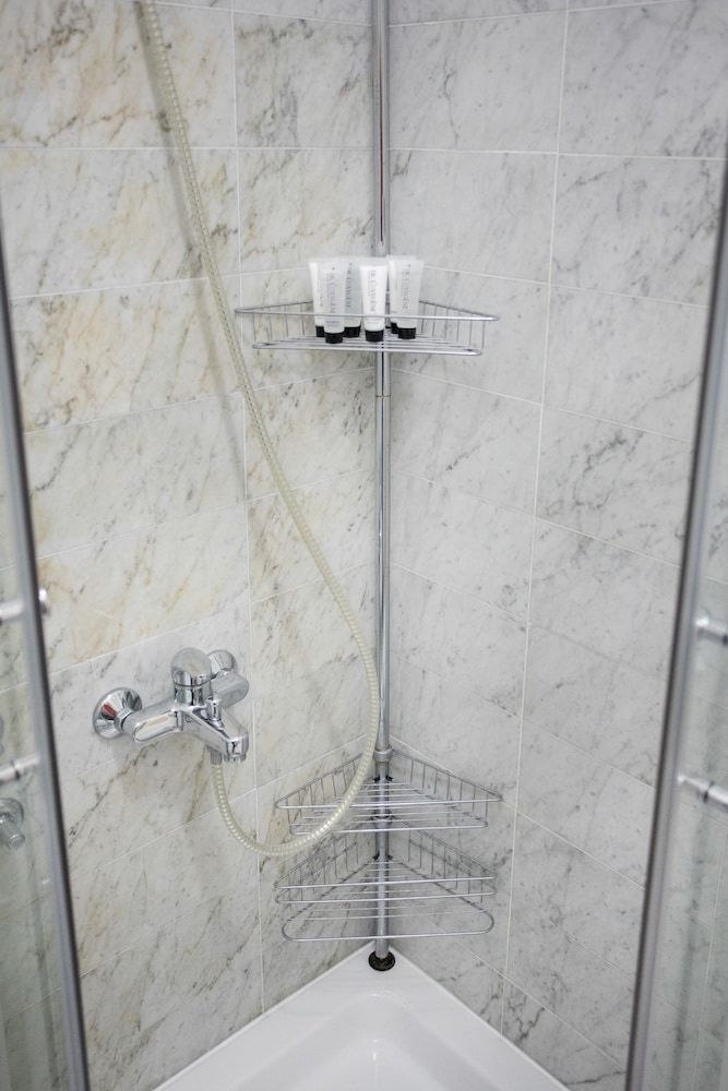 Spacious 2bdr Apartment on Tkalciceva Street Apartment (2 Bedrooms) 8