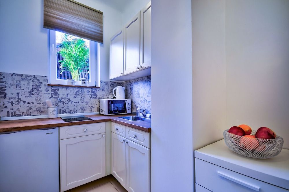 undefined Modern Duplex Close to City Center- Free Parking 10