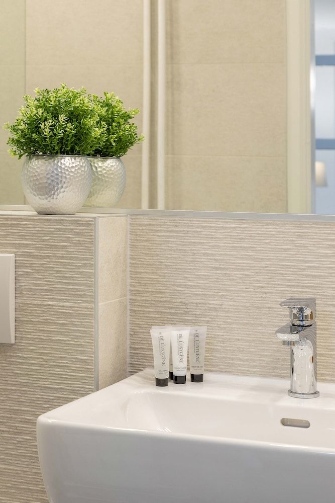 undefined Modern Apartment near Faculty of El. Engineering 9