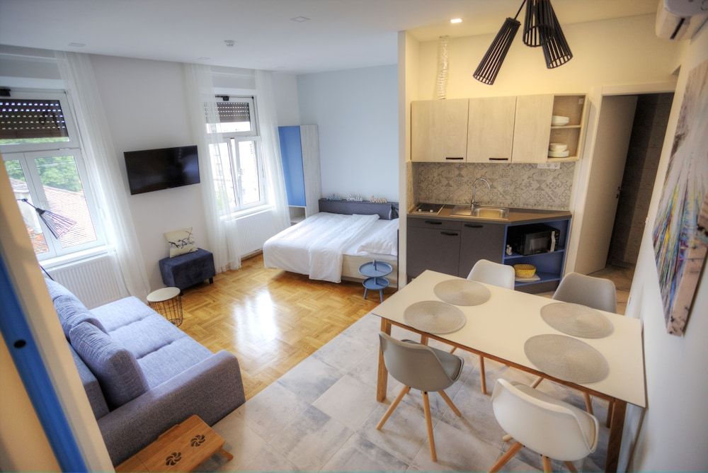 undefined Cardinal apartments 3