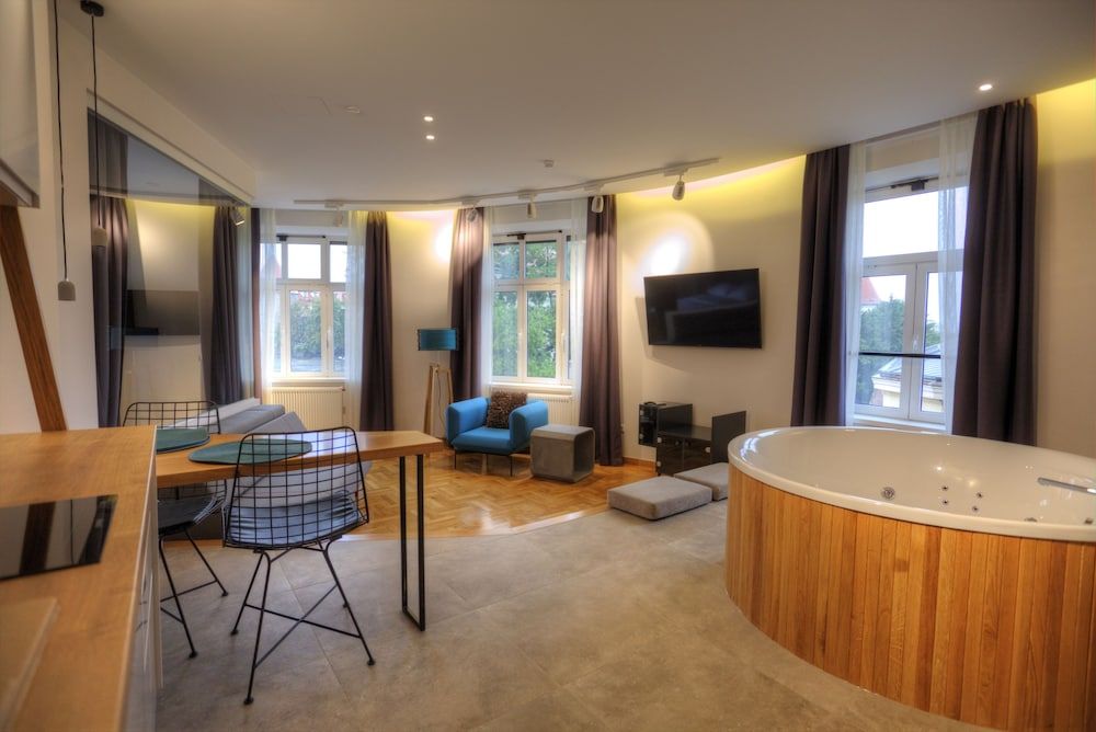 undefined Cardinal apartments 2