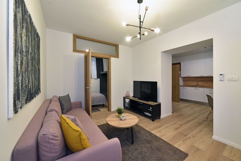 Hidden Backyard Apartments Apartment, 2 Bedrooms 15