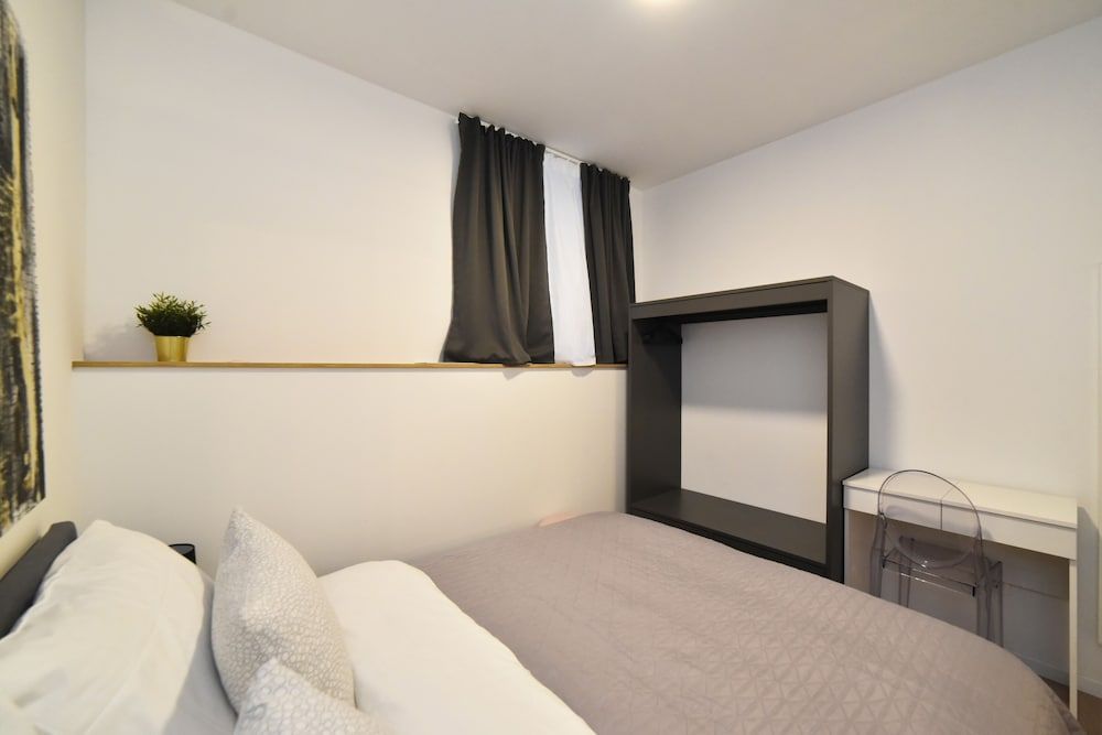 Hidden Backyard Apartments Apartment, 2 Bedrooms 6