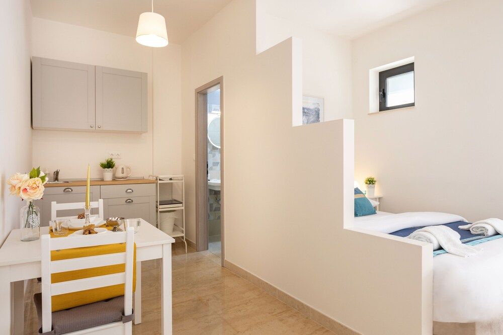 undefined Newly Refurbished Studio Near Kvaternik Square 4