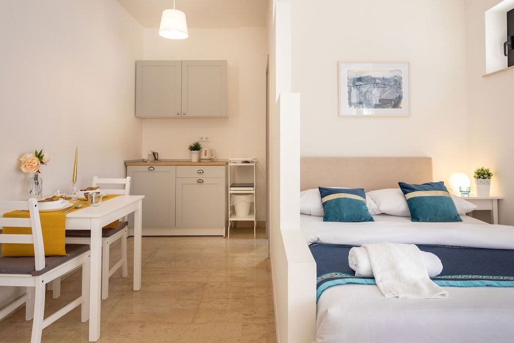 undefined Newly Refurbished Studio Near Kvaternik Square 5