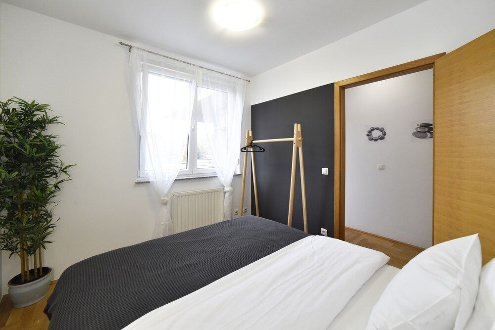 undefined Apartment Stadium 5