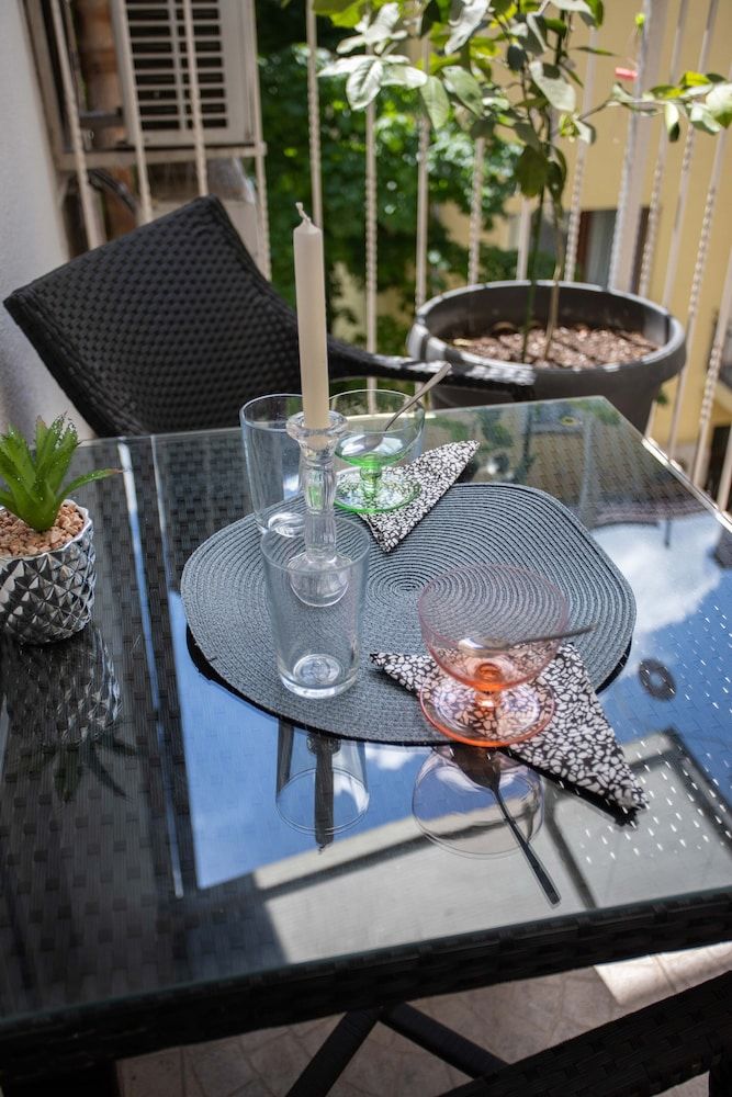 undefined Bright and Spacious 2bdr Apartment in Heart of Zagreb 5