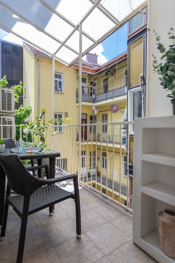 undefined Bright and Spacious 2bdr Apartment in Heart of Zagreb 4