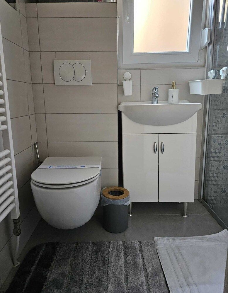 undefined Charming 1-bed Apartment in Zagreb 10