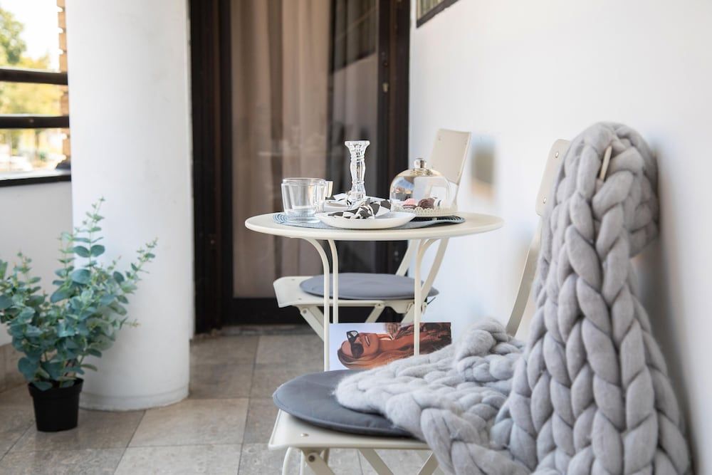 undefined Cozy and Beautiful Studio Near City Center 4