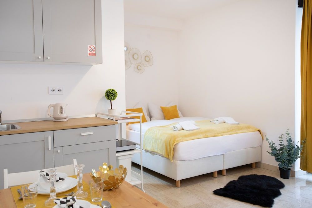 undefined Modern Studio Near City Center