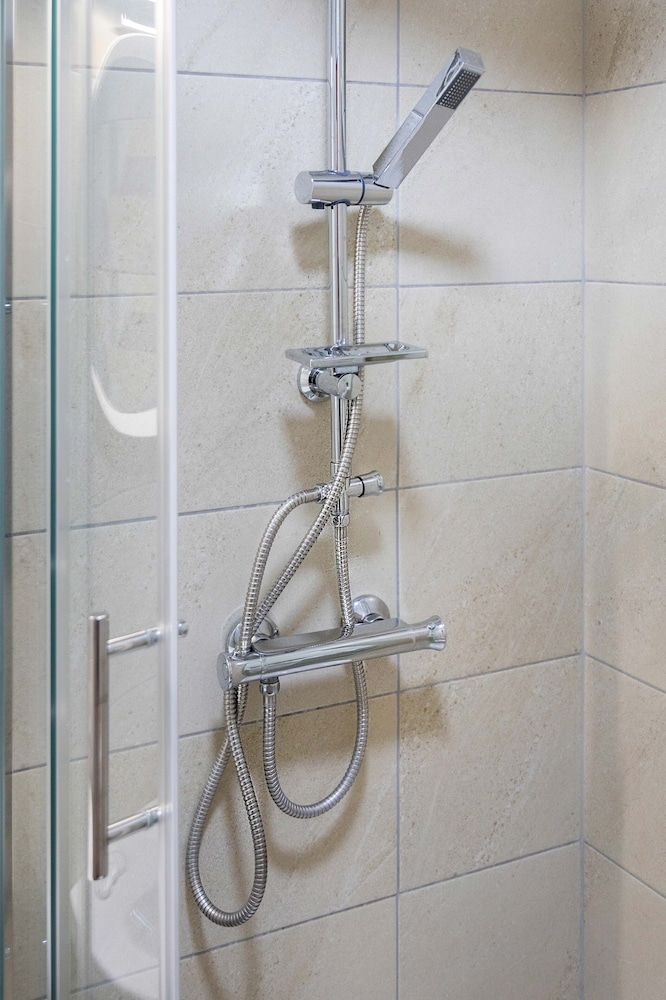 undefined Modern Studio Near City Center 7