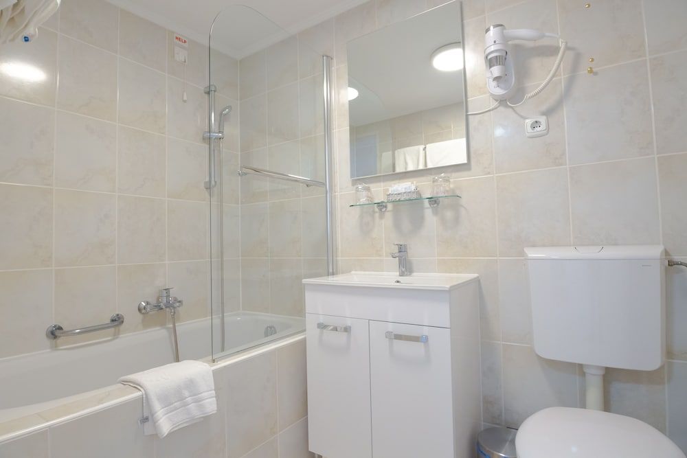 Hotel Vila Tina Deluxe Double Room 6