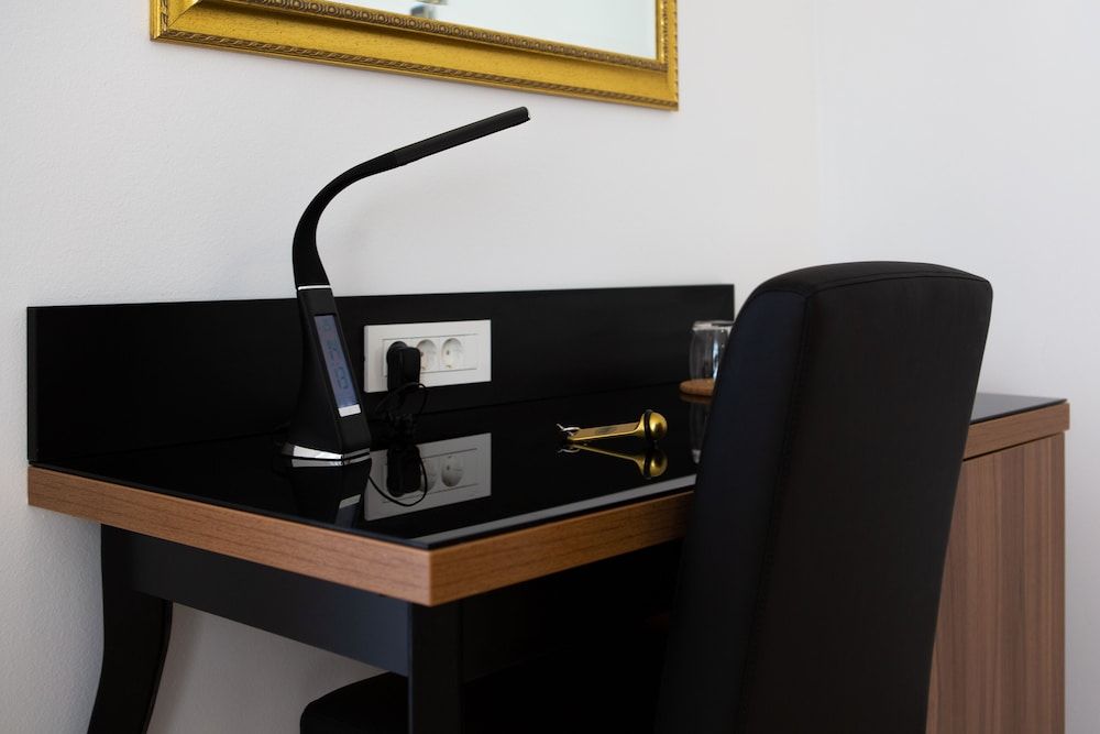 Hotel Vila Tina Deluxe Double Room 9