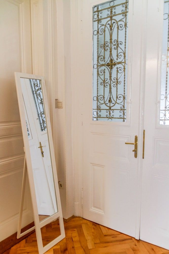 undefined Main Square Rooms