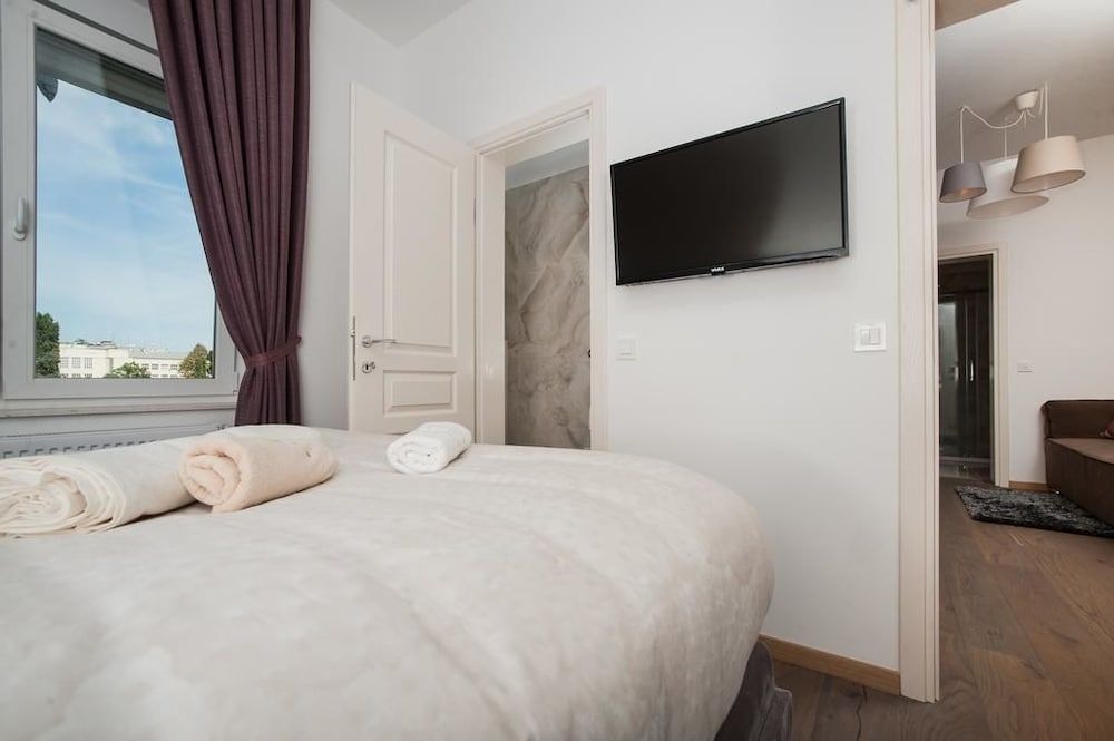 undefined Citylux Apartments 10