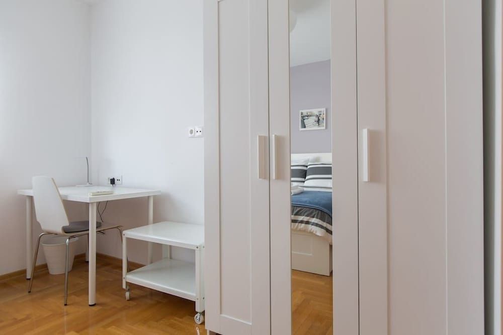 Paw Rooms Deluxe Double Room, Shared Bathroom (1) 15