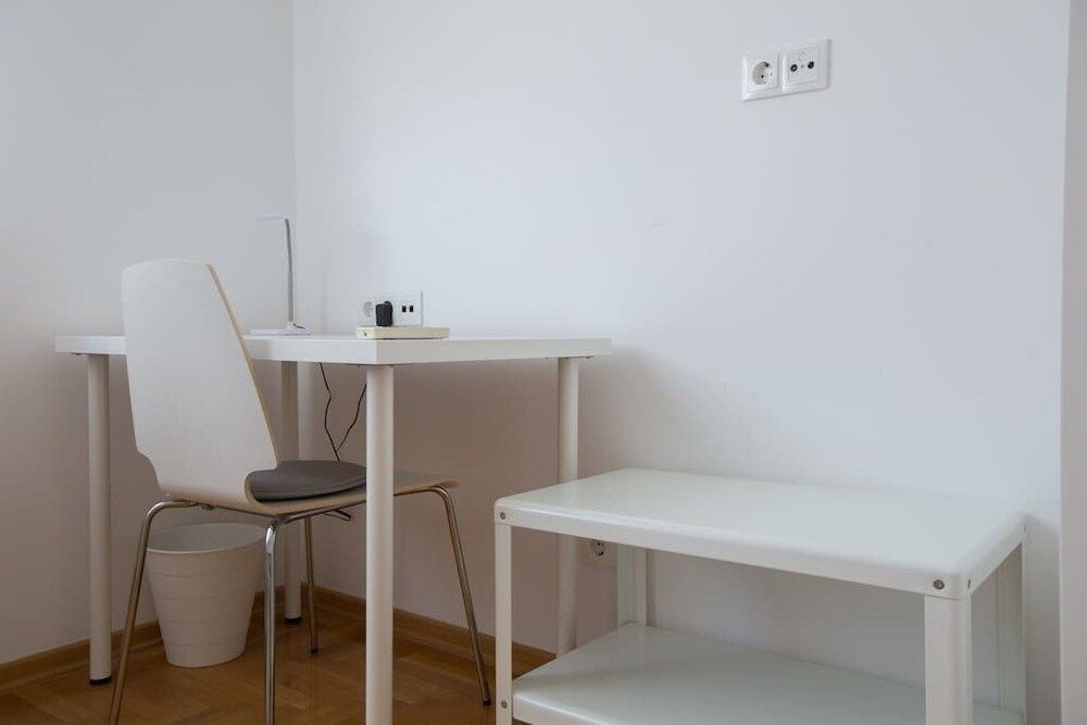 Paw Rooms Deluxe Double Room, Shared Bathroom (1) 14