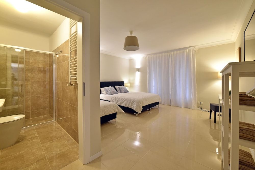 B&B Downtown Zagreb Comfort Triple Room, Multiple Beds, City View (1) 5