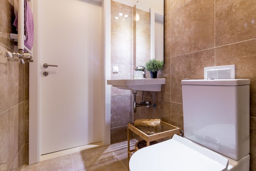 B&B Downtown Zagreb Comfort Triple Room, Multiple Beds, City View (1) 8