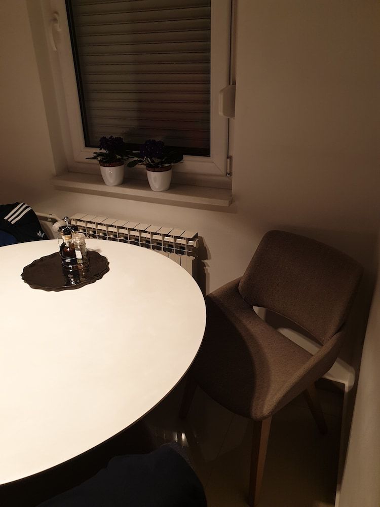 undefined Maleni stan 10