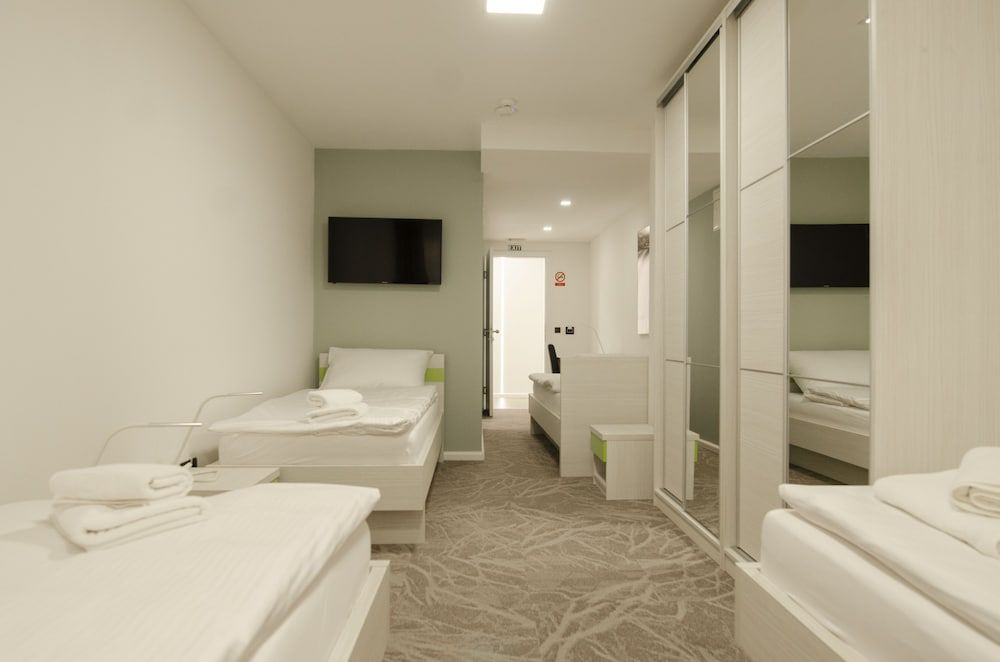 undefined Hostel Green 2