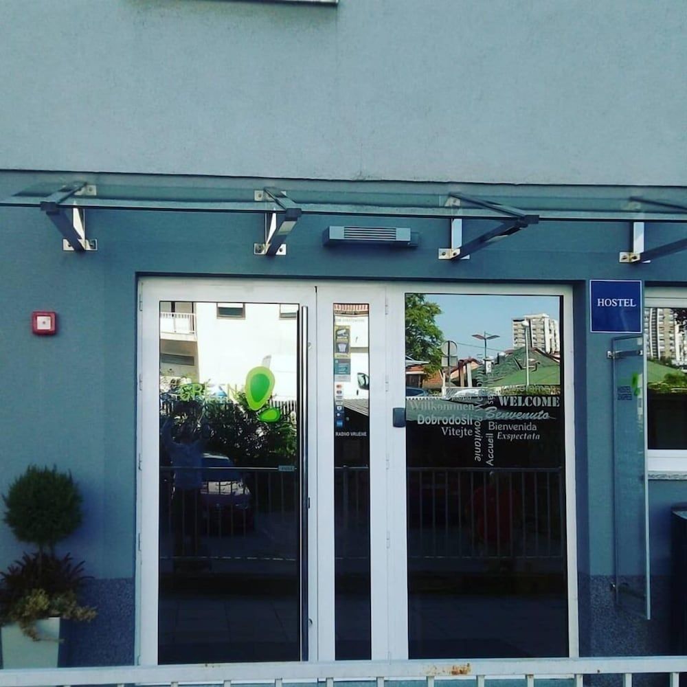 undefined Hostel Green 6