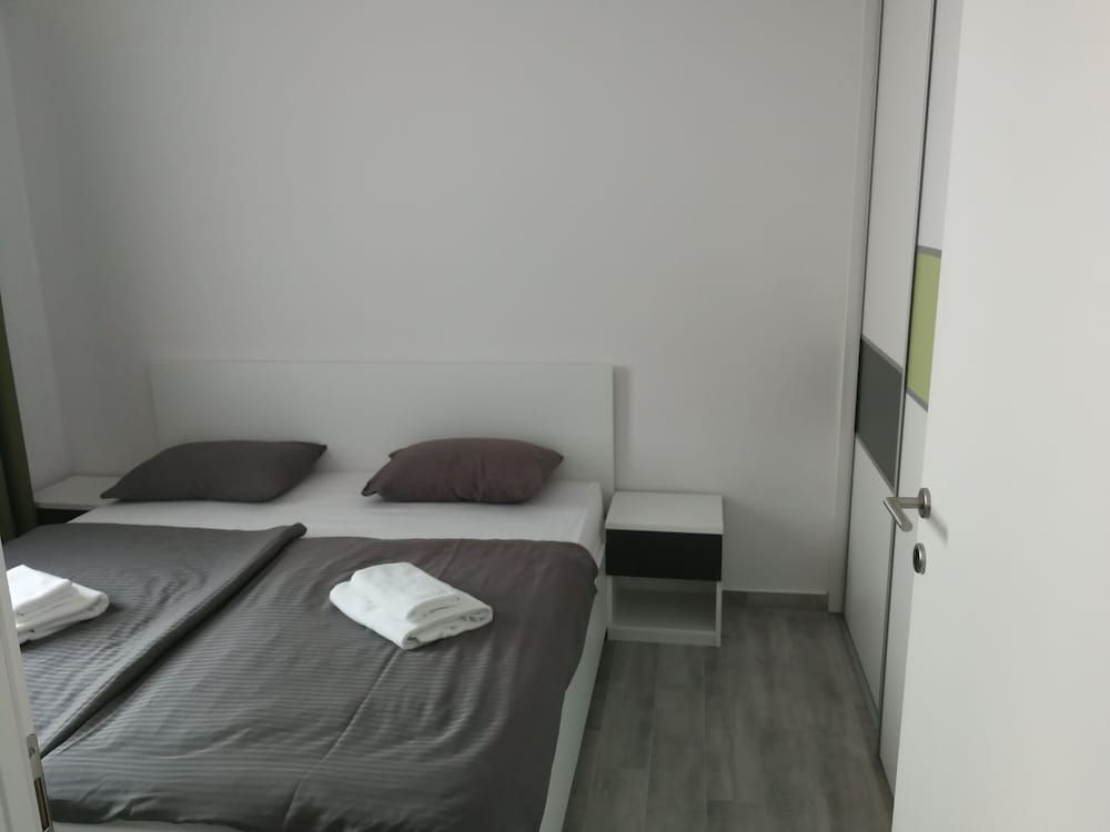 undefined 3 F hostel 4