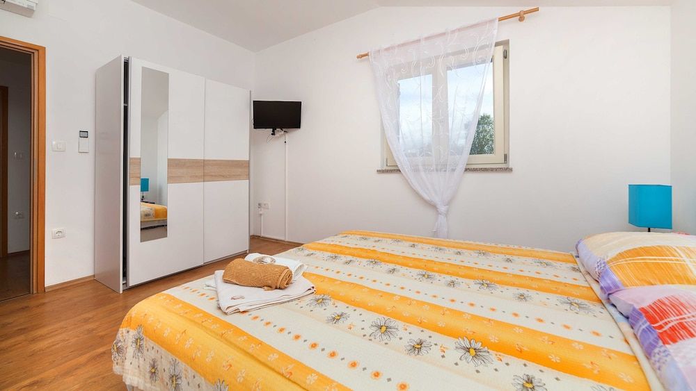 Apartment (Three Bedroom Apartment with Swimming)