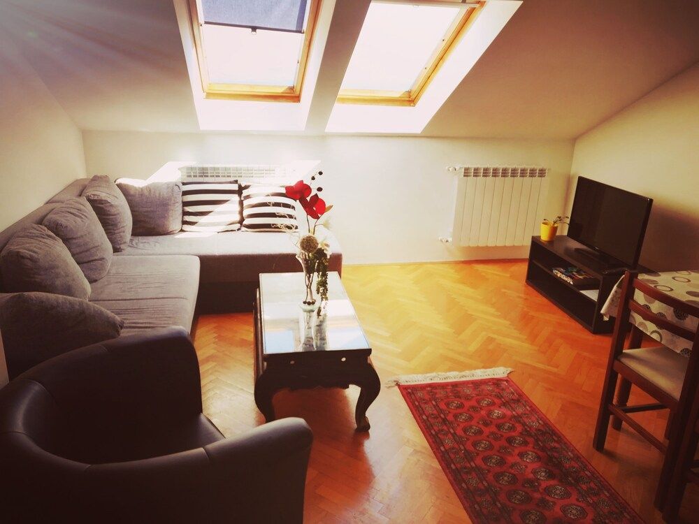 Apartment (4+1)
