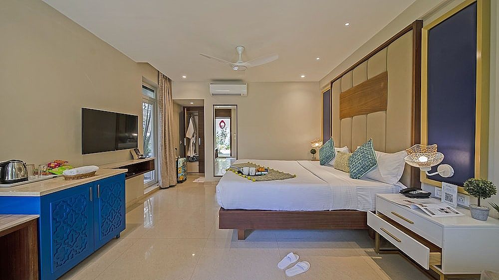 Club Room