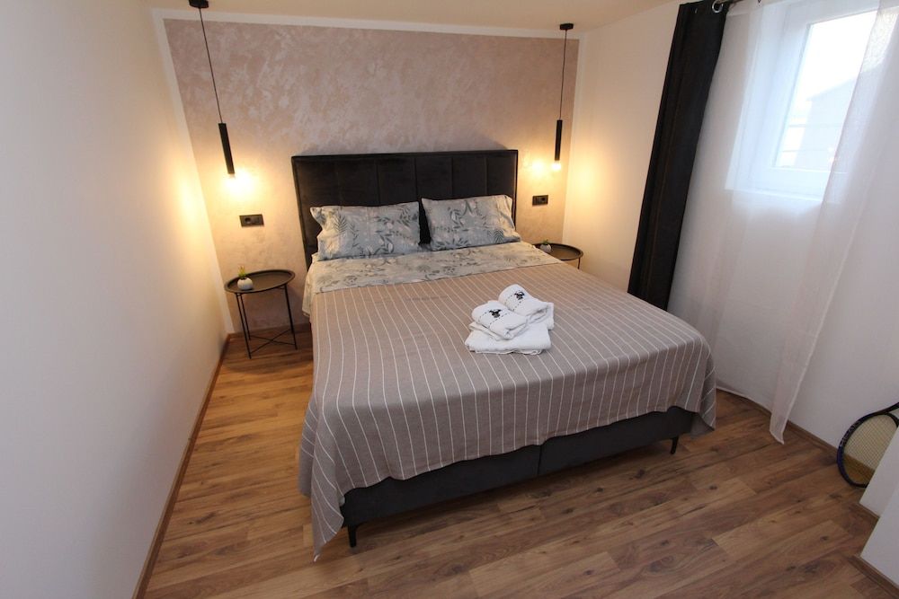 Apartment, 1 Bedroom (Mali)