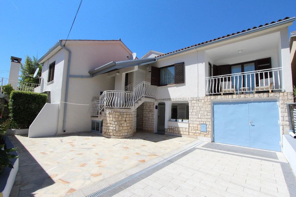 Apartments Knezovic