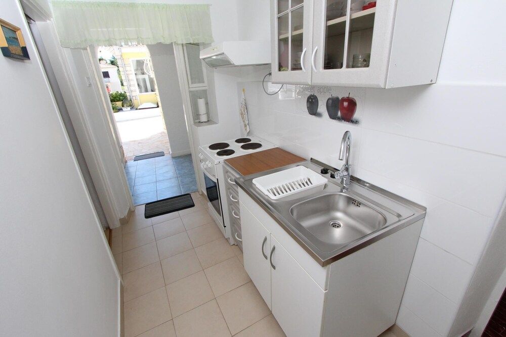 Apartments Knezovic