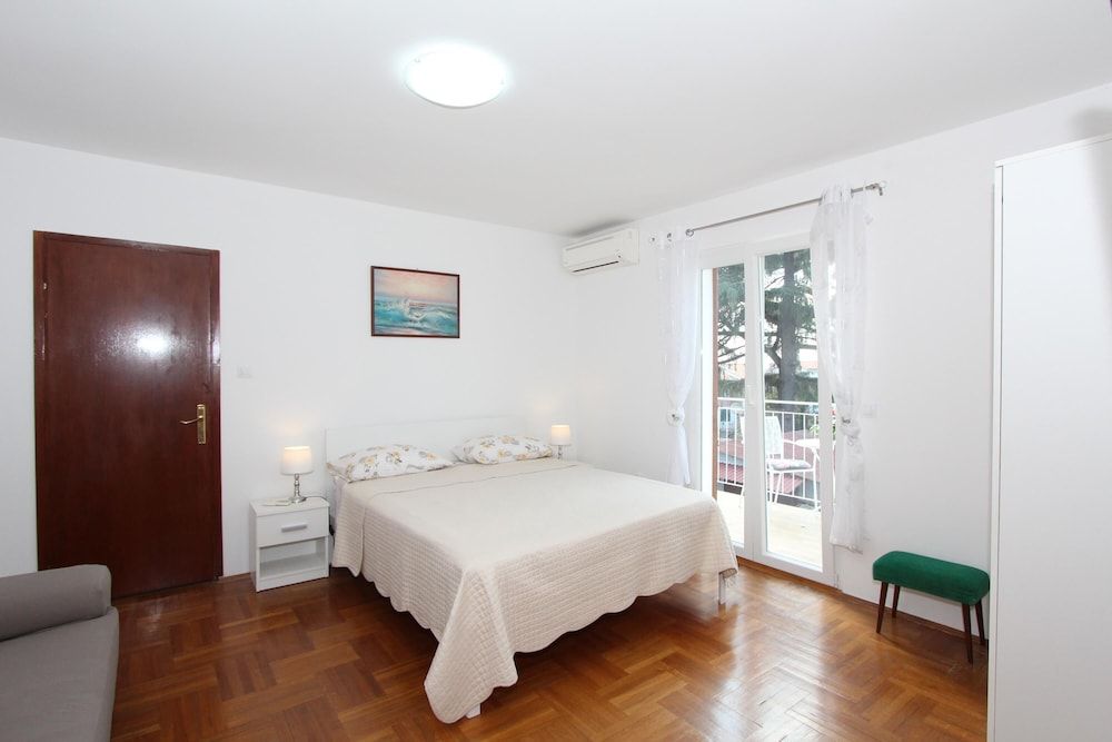 Studio, 1 Double Bed, Balcony