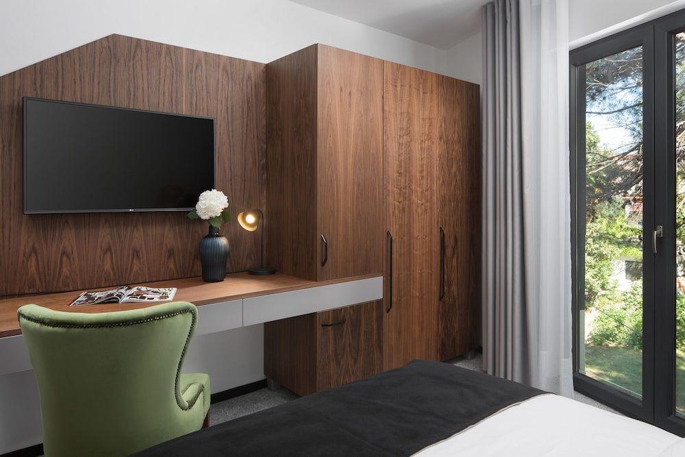 Hotel Delfin Deluxe Double Room, 1 King Bed 4