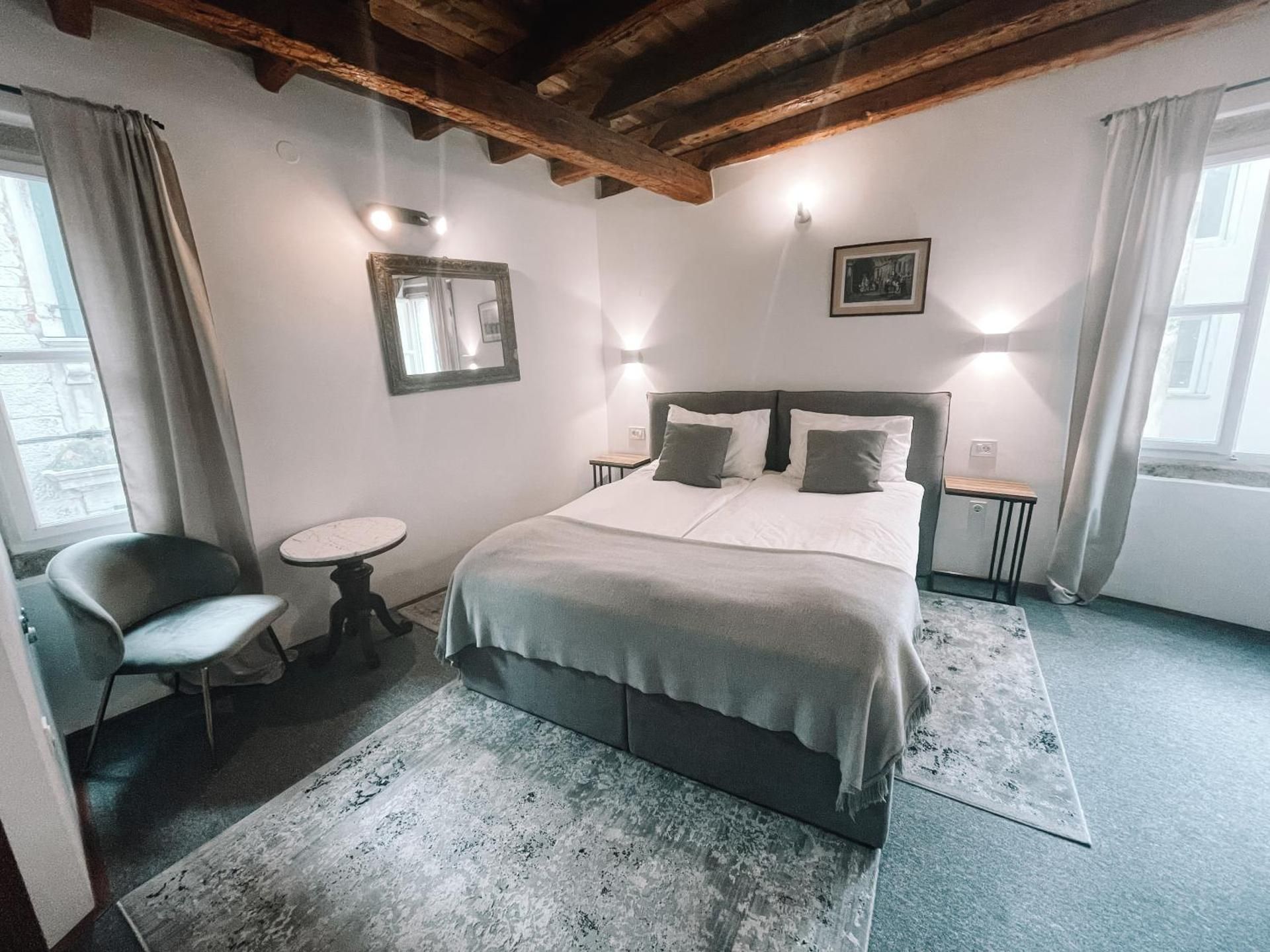 Double Room - Cronche Street - Annex Building