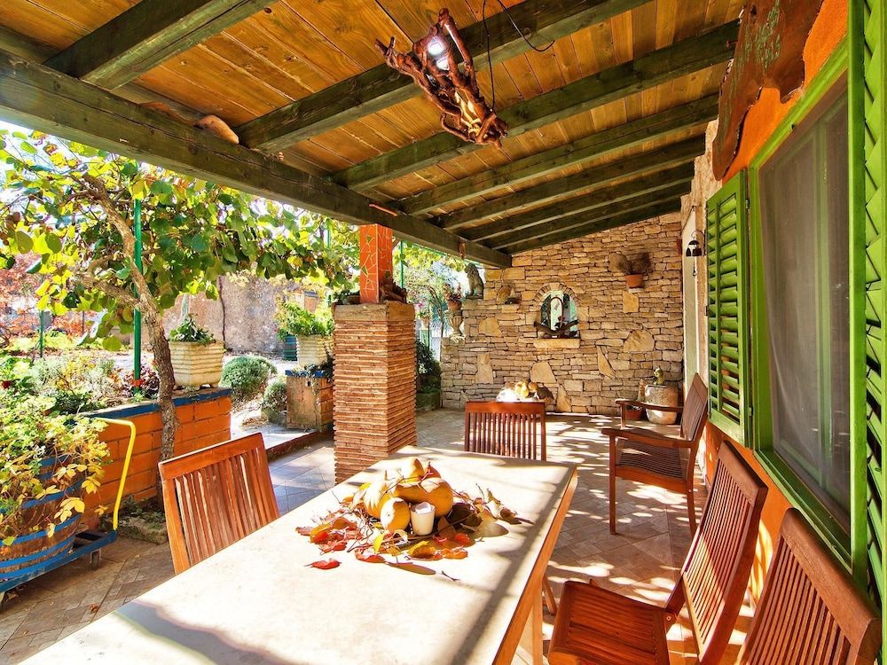 Villa, Multiple Beds