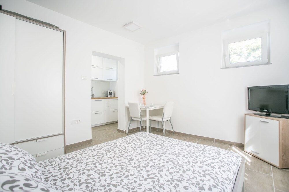 Modern Living in the Heart of Trogir Studio 13