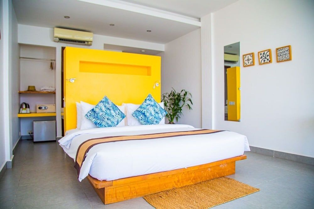 Naiya Sea Resort Deluxe Double Room, Balcony, Sea View 3