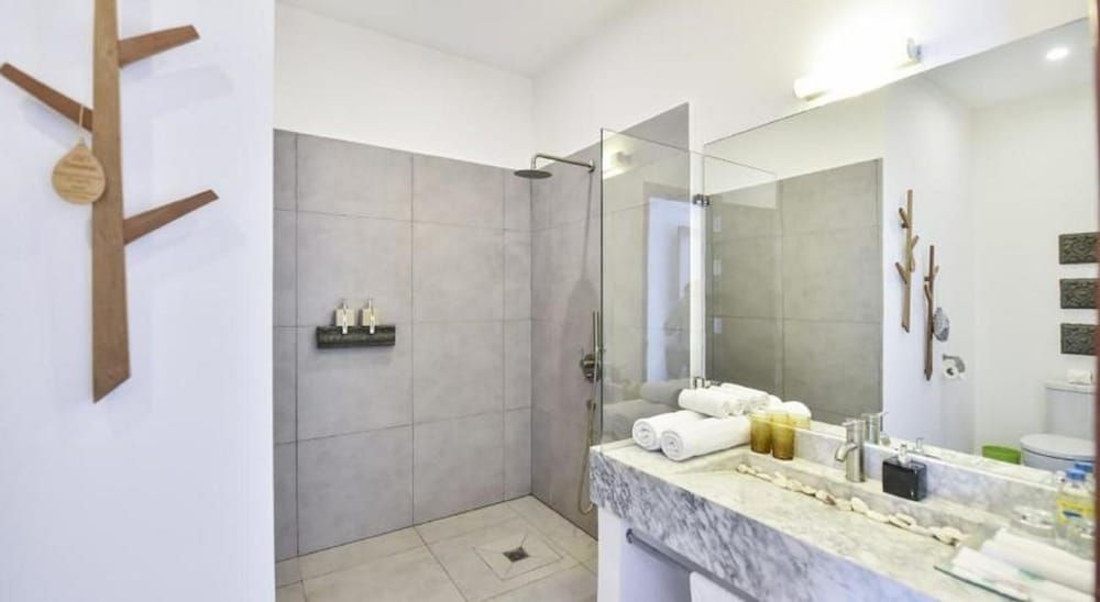 Naiya Sea Resort Deluxe Double Room, Balcony, Sea View 4