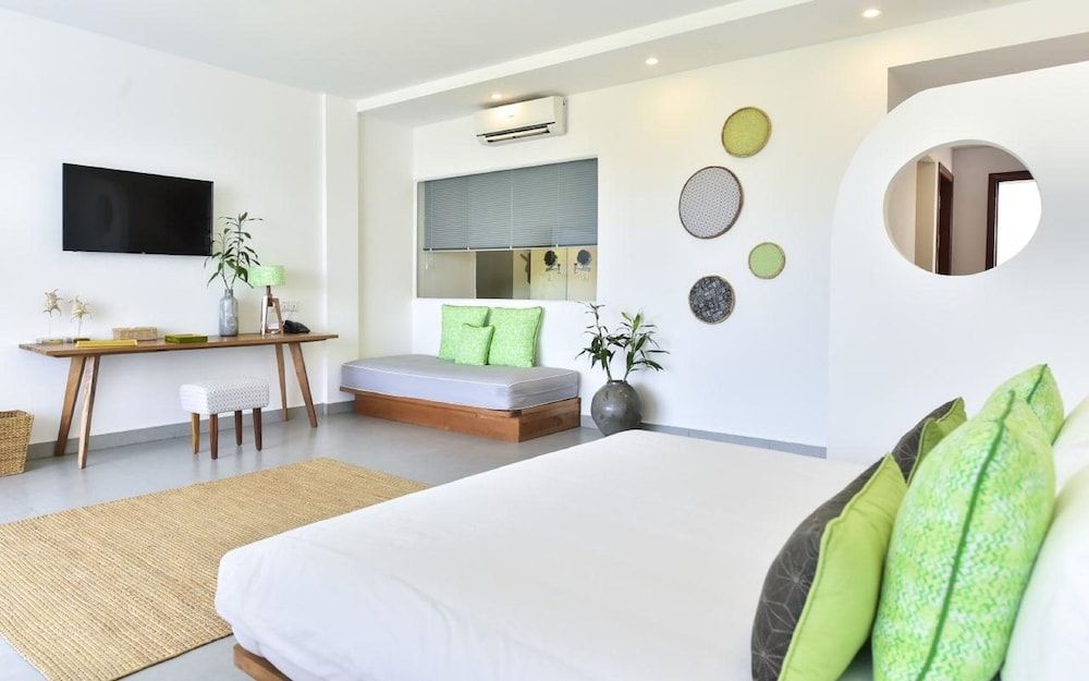 Naiya Sea Resort Deluxe Double Room, Balcony, Sea View