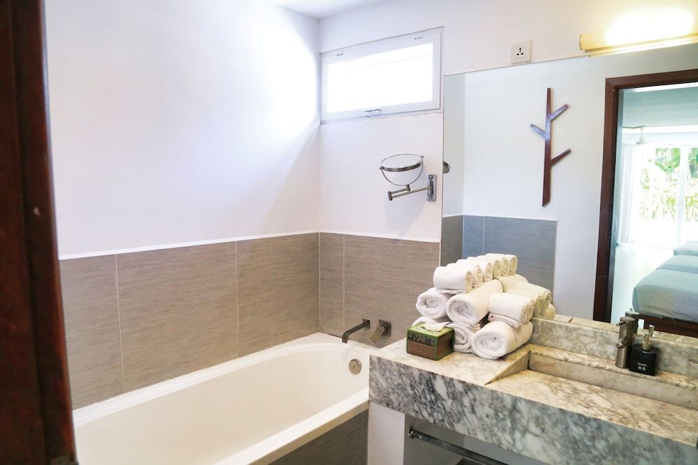 Naiya Sea Resort Family Room, Garden View 7